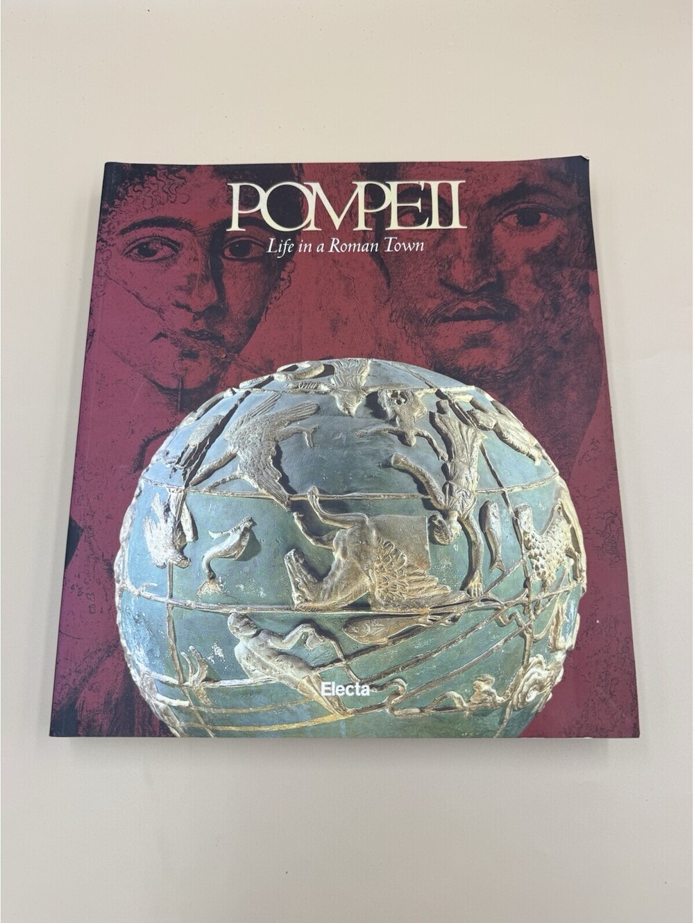 POMPEII Life In A Roman Town Soft Cover Art Book 1999 - Very Good Condition VG+